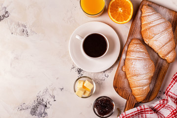 Obraz na płótnie Canvas Delicious breakfast with fresh croissants.