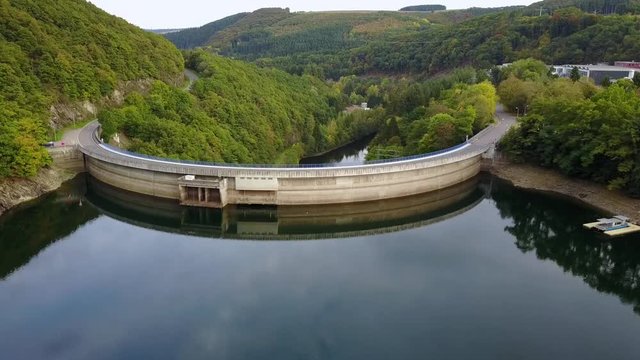 Staumauer Esch Sauer Luxemburg