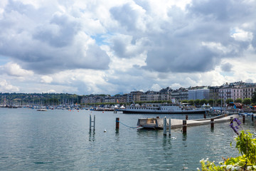 Fototapeta na wymiar Lake in Geneva