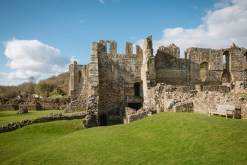 Fototapeta na wymiar England, North Yorkshire, Rievaulx. Ruins of 13th century Rievaulx Abbey. Former Cistercian monastery.