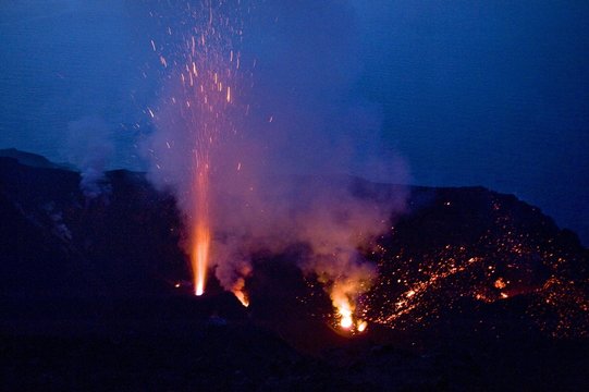 Eruptions at the vulcano Stromboli, Lipari Islands, Italy, Europe