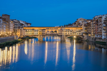 Fototapeta na wymiar Ponte Vecchio & Blue Hour