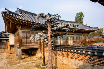 Obraz premium Birthplace of Former President Yun Po-sun.
