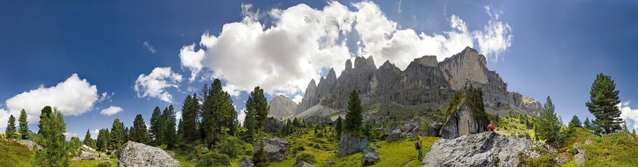 Fototapeta premium 360 panorama of the Geisler mountains as seen from the north, Puez-Geisler National Park, Wolkenstein, Alto Adige, Italy, Europe