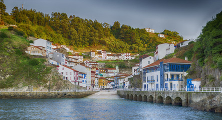Fototapeta na wymiar Pueblo de Cudillero,Asturias