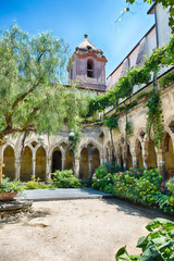 Naklejka premium The scenic cloister of San Francesco d'Assisi Church in Sorrento, Italy