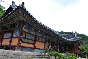 A simple wooden-temple around Palgongsan Mountain, Korea. Pic was taken in August 2017. Translation: "Korean Buddhist Temple"