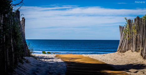 Mon modeste travail by Foul'Arts