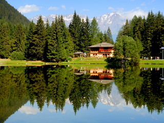 Obraz premium Lago dei Caprioli - Dolomiti