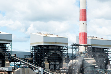 Obraz premium Mae Moh coal power plant in Lampang, Thailand.