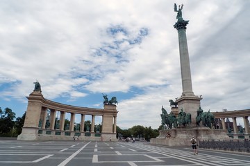Fototapeta na wymiar Heroes' Square, Budapest