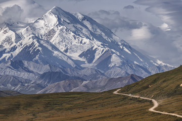 Denali (Mount McKinley) is de hoogste bergtop in Noord-Amerika, Alaska, Verenigde Staten