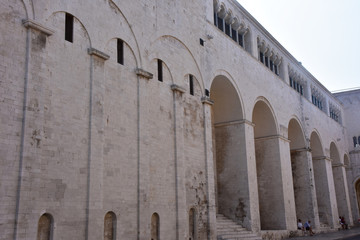 Fototapeta premium Puglia, Bari, facciata laterale della Basilica di San Nicola