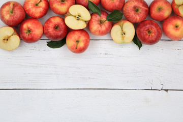 Äpfel Apfel rot Obst Frucht Früchte Textfreiraum von oben