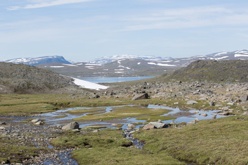 Melting water, high tundra, Guolasjávri, Ráisduottarháldi 