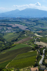 Fototapeta na wymiar Beautiful panoramic view of the Appenins mountains with fields and hills, Italy
