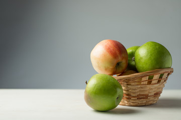 apples