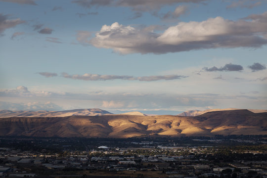 Yakima Valley In Central Washington At Dusk