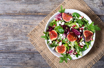 Autumn salad with arugula