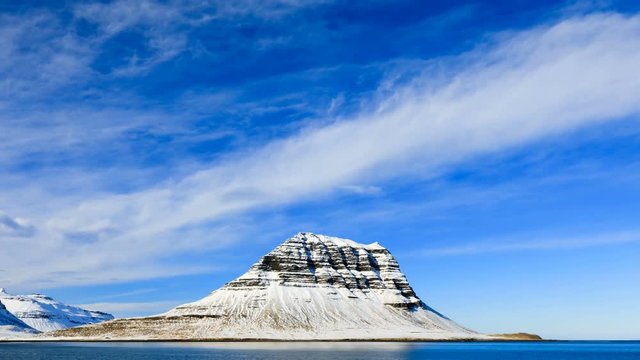 4K Time lapse of Kirkjufell moutain view from coastline, Iceland