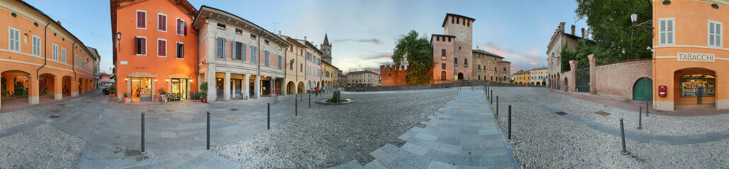 Fontanellato, piazza e rocca Sanvitale a 360°