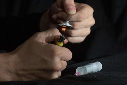 Hepatitis C and AIDS risk, drug addiction