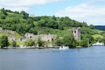 Fototapeta na wymiar Loch Ness