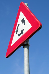 Dutch road sign: roundabout