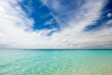 Fototapeta premium Transparent sea and crystal clear water of Phuket island, Thailand.