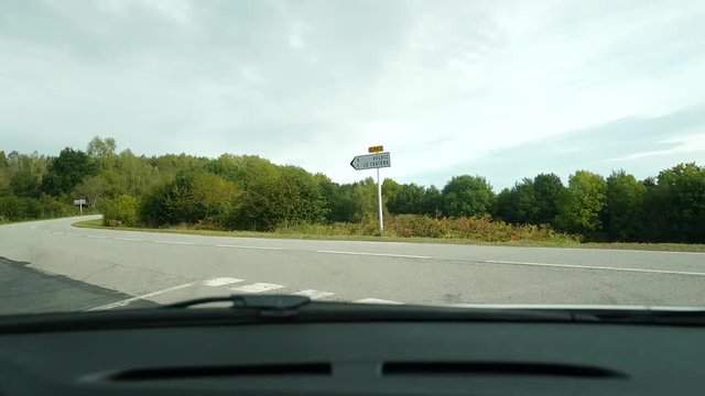 route en direction de la gare de Volvic