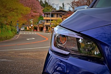 車のヘッドライト