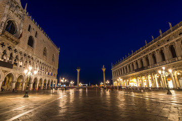 Naklejka na ściany i meble Saint Mark square by night, Venice, Italy, Europe
