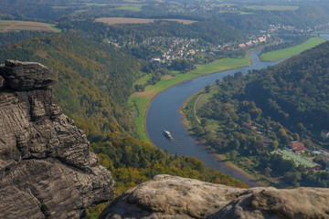 sächsische schweiz deutschland dresden bad schandau wandern panorama landschaft berge