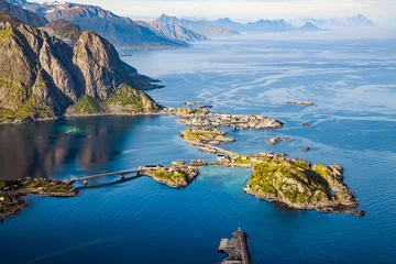 Foto op Plexiglas Reinefjorden Lofoten is an archipelago in the county of Nordland, Norway.