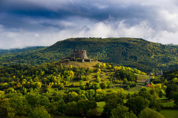 Naklejka premium Chateau Murol in der Auvergne