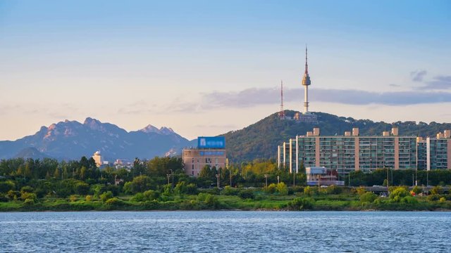 Timelapse Sunset of Seoul City and Namsan Tower in Seoul,South Korea