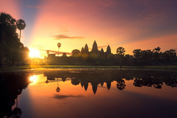 sunrise of Angkor wat temple - obrazy, fototapety, plakaty