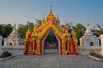 Myanmar Mandalay Kuthodaw Pagoda