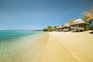 samoa fale on beach bungalov © Libor