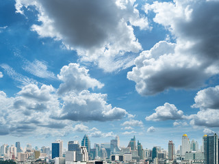 Fototapeta premium abstract background exterior view looking toward to the cloudy sky with full of light