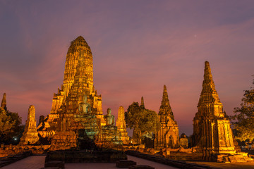 Fototapeta na wymiar Wat Chaiwatthanaram Temple in Ayutthaya Historical Park, Thailand