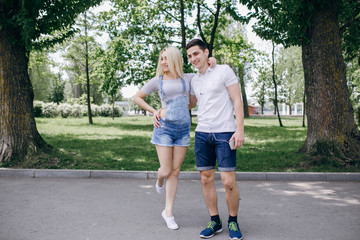 Obraz premium couple in nature