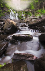Obraz premium Fog At Bastion Falls