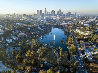 Zelfklevend Fotobehang Los Angeles Drone uitzicht op Echo Park, Los Angeles