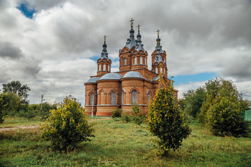 Fototapeta na wymiar The Michael Archangel church in Mordovo, Tambov region