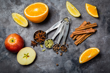 Mulled wine and ingredients
