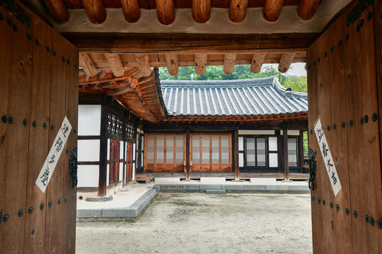 Korean Traditional House tall gate