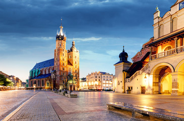 Naklejka na ściany i meble Krakow, Poland at night