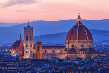 Fototapeta premium Florence, Cathedral of Santa Maria del Fiore on a sunset, Italy
