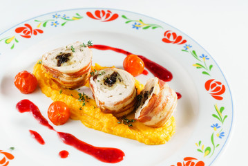 chicken rolls with carrot puree